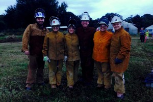 iron pour team poses