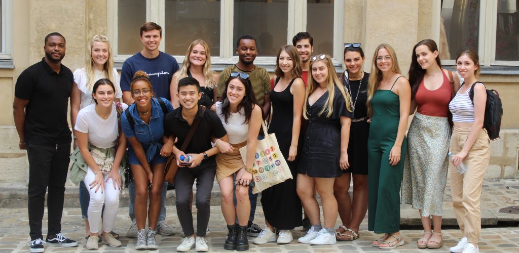 Group of students in Paris